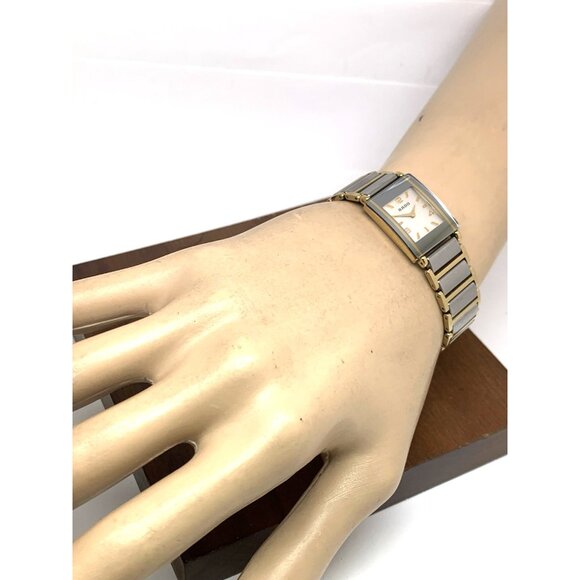 Rado Womens Watch 153.0383.3 Diastar Swiss Quartz Silver Dial Two Tone Tank 18mm - Picture 4 of 13